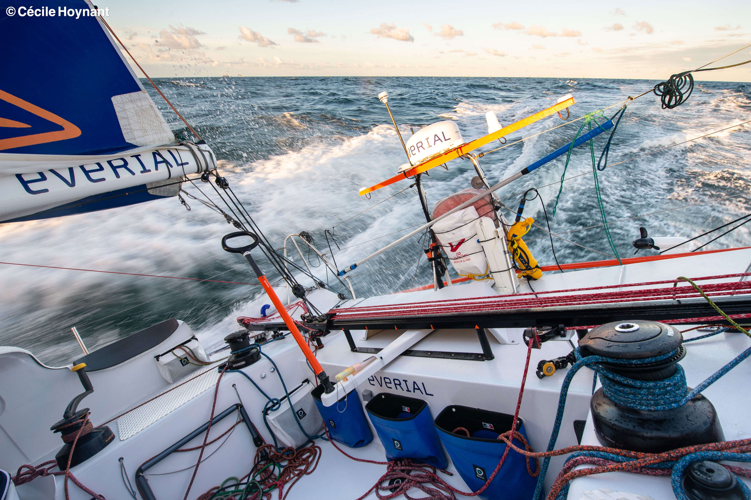 course au large, navigateur en solitaire, Stan Thuret, skipper, Route du Rhum, transatlantique, Class 40, vitesse, sillage