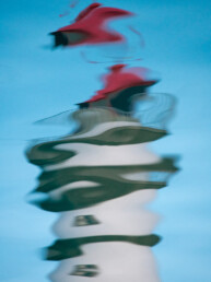 Tirage d'art faisant partir d'un triptyque. Reflet d'un phare dans l'eau, impression sur papier Fine Art.