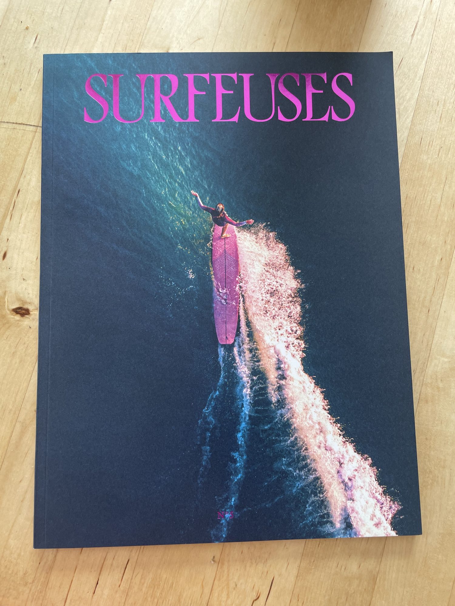 Couverture du magazine Surfeuses n°5, été 2026